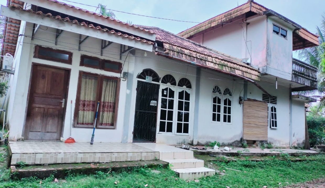 Dijual Rumah Bonus 1 unit rumah Jl macan sikumbang Palembang (4)