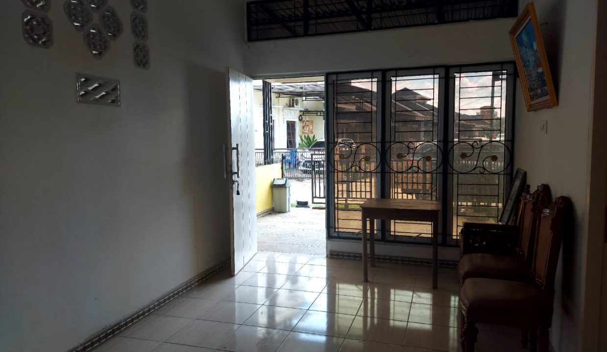 Dijual Rumah Cantik di Komplek OPI Regency II (2)