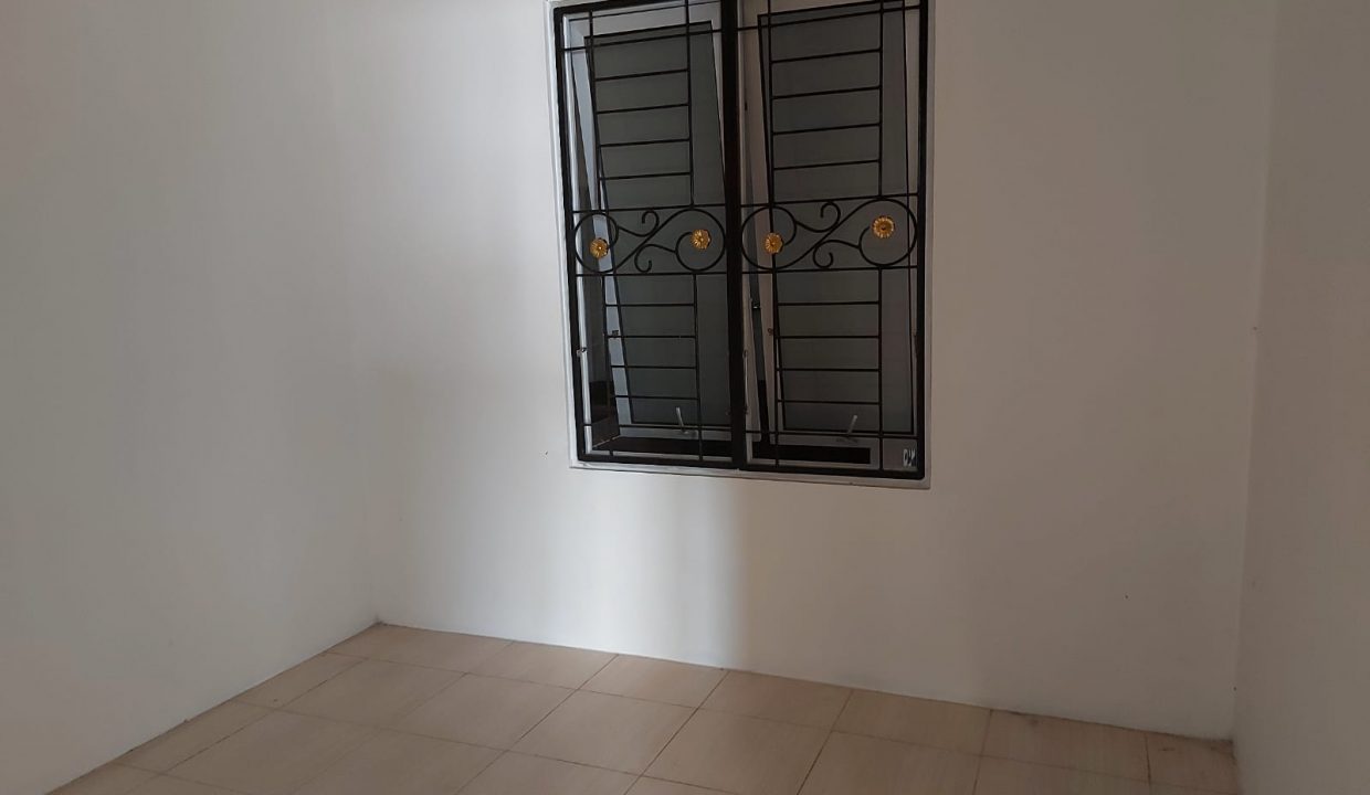 Dijual Rumah Cantik di Komplek OPI Regency II (6)