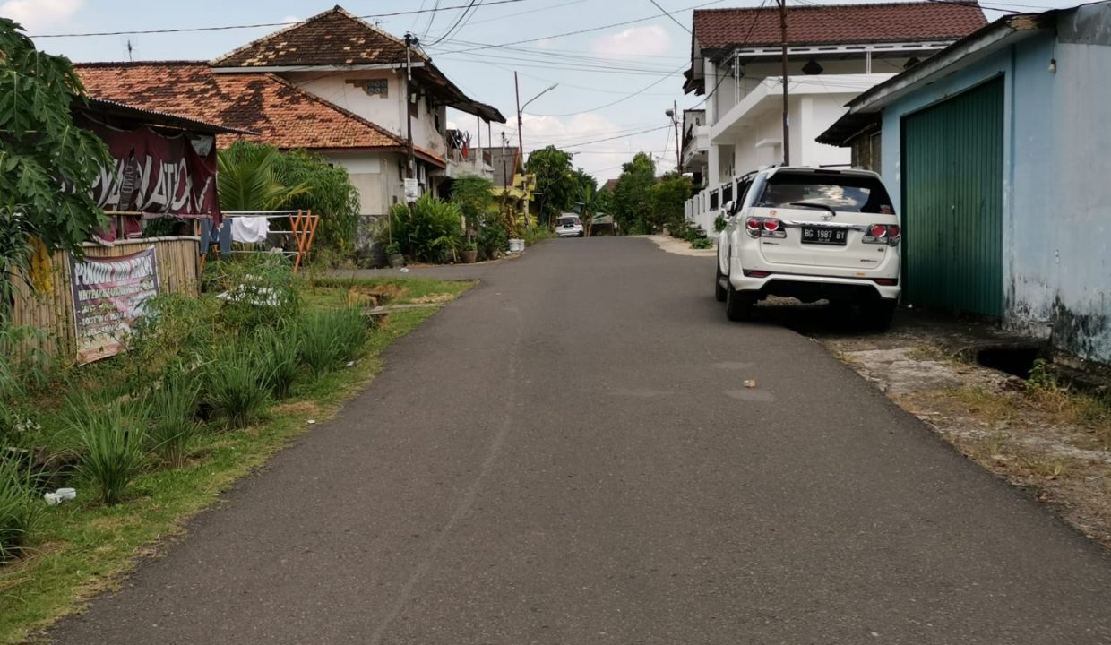 Dijual rumah Jl. Anggrek Maskrebet Palembang (1,8)