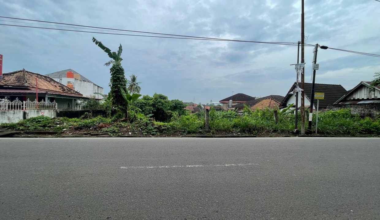 Jalan Srijaya Negara Bukit Besar (3)