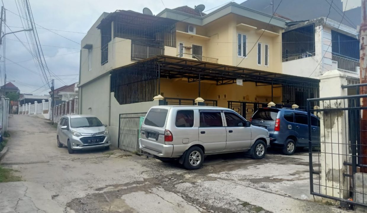 Rumah 2 lantai di Padang Selasa (1)