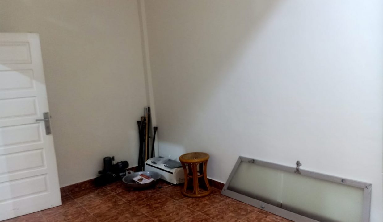 Rumah 2 lantai di Padang Selasa (2)