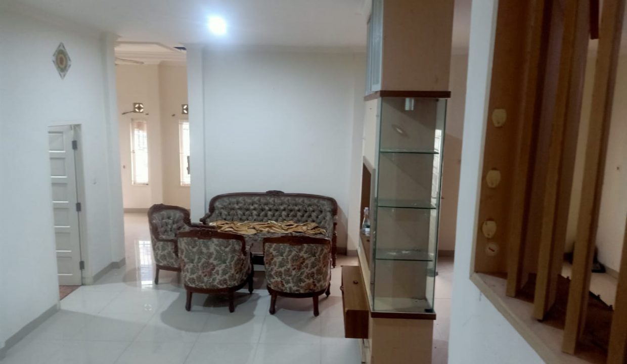 Rumah 2 lantai di Padang Selasa (4)