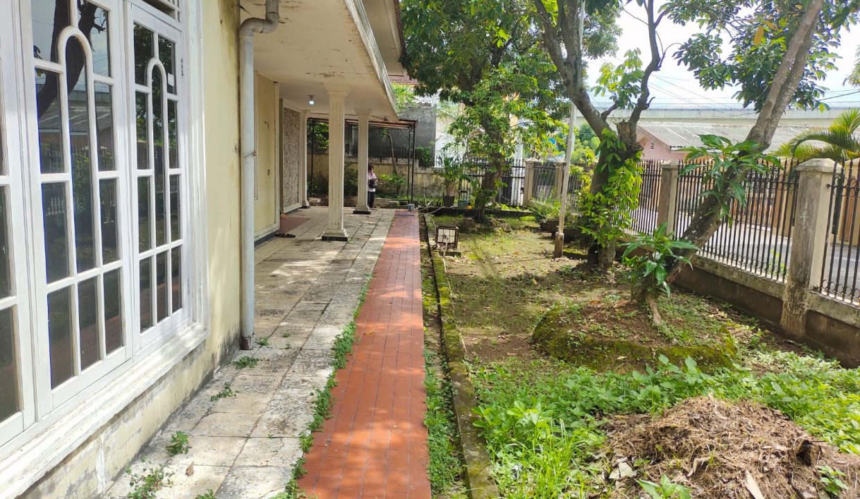 Rumah dijual Jalan Angkatan 45 (2)