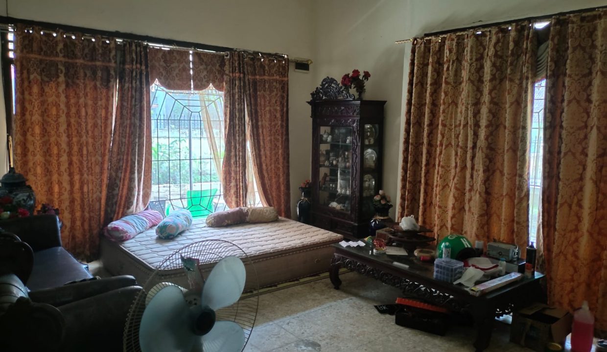 Rumah dijual Jalan Angkatan 45 (3)