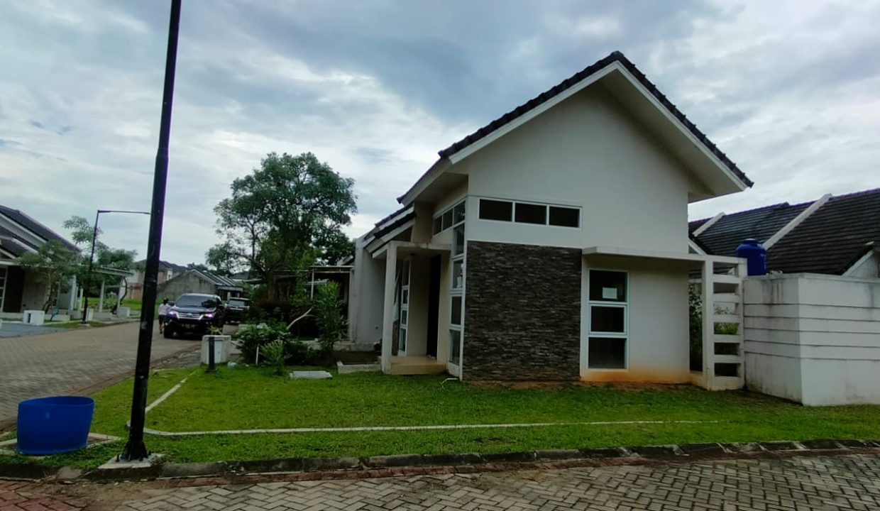 DiSewakan Rumah Bagus Siap huni Di Komplek Grand Resort Bintang (3)