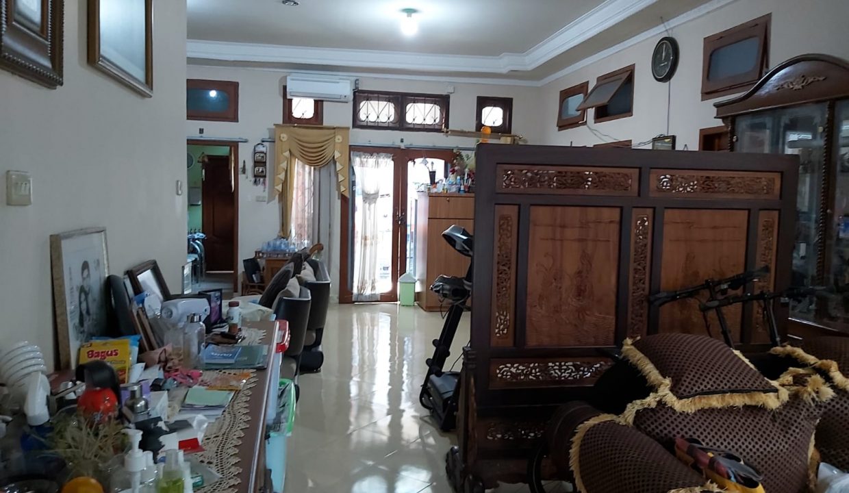 Dijual Rumah Bagus dan Cantik Full Furnish Siap Huni Di Perumahan Bukit Sejahtera (3)