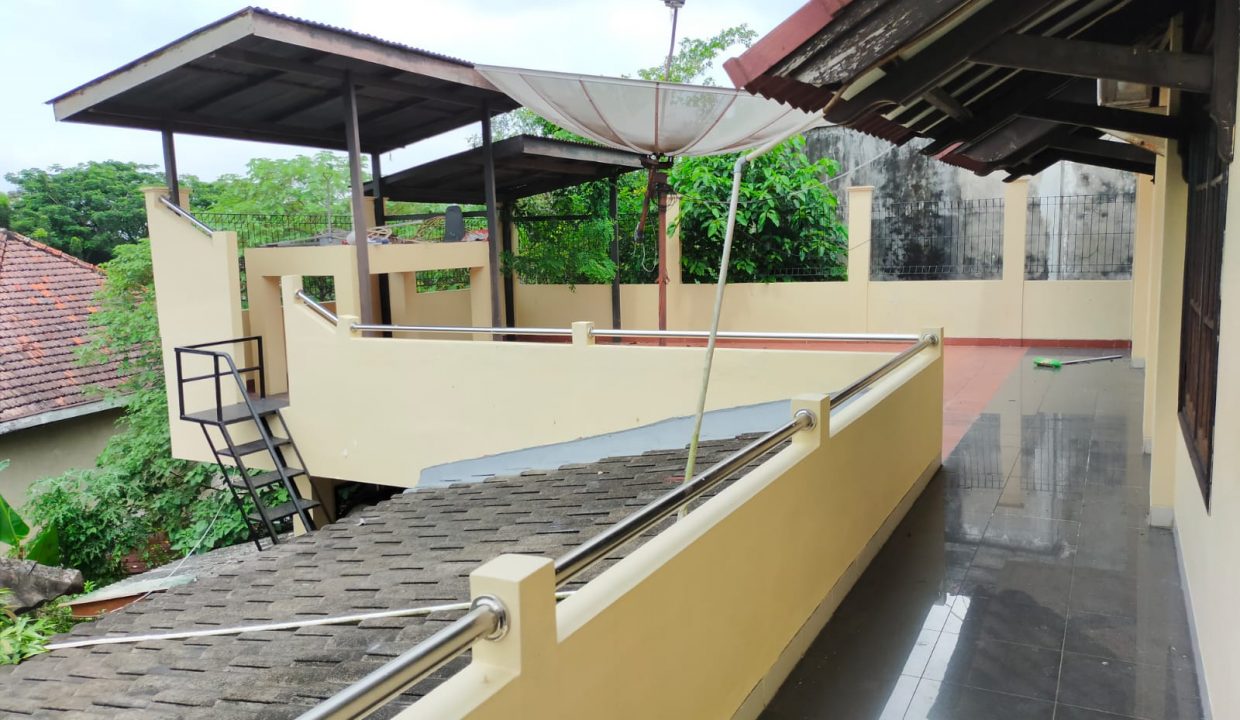 Dijual Rumah Mewah dengan tanah yang luas dijalan Hang Jebat (5)