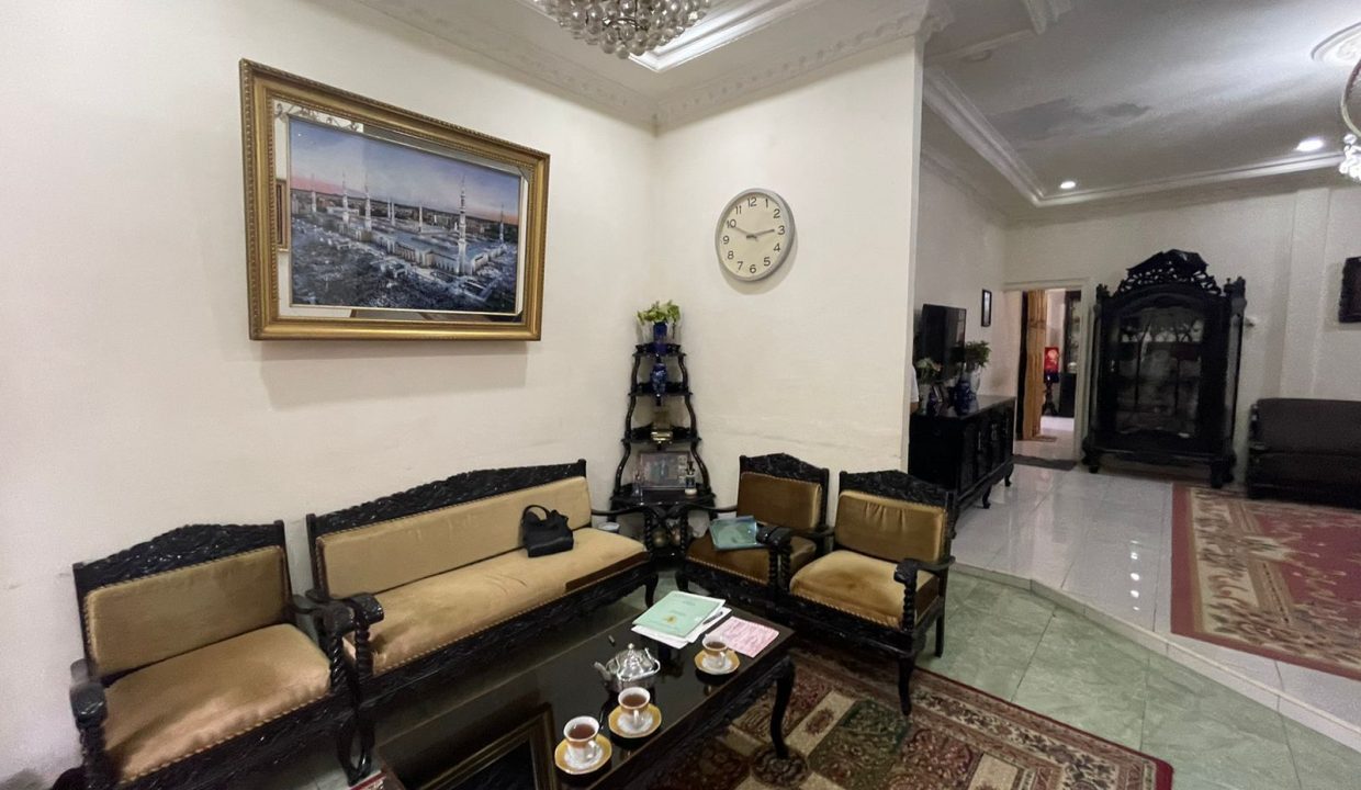 Dijual Rumah di Komplek OPI Jalan bangau (3)