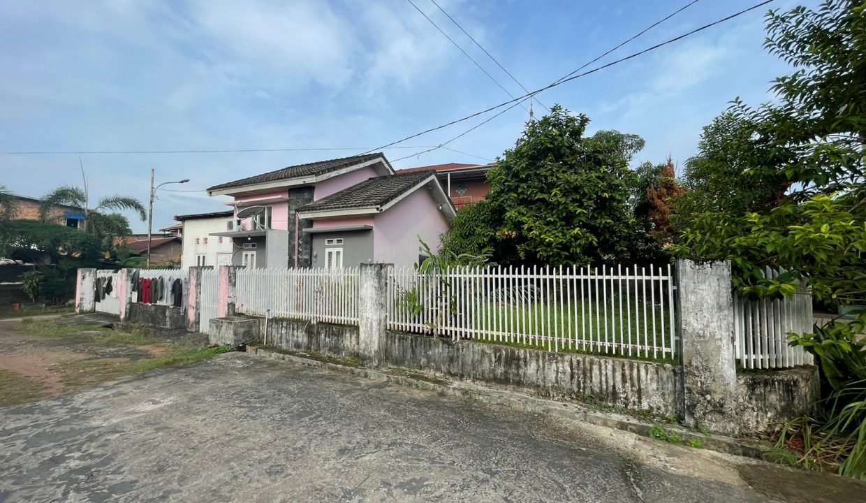 Dijual rumah kemang manis (3)
