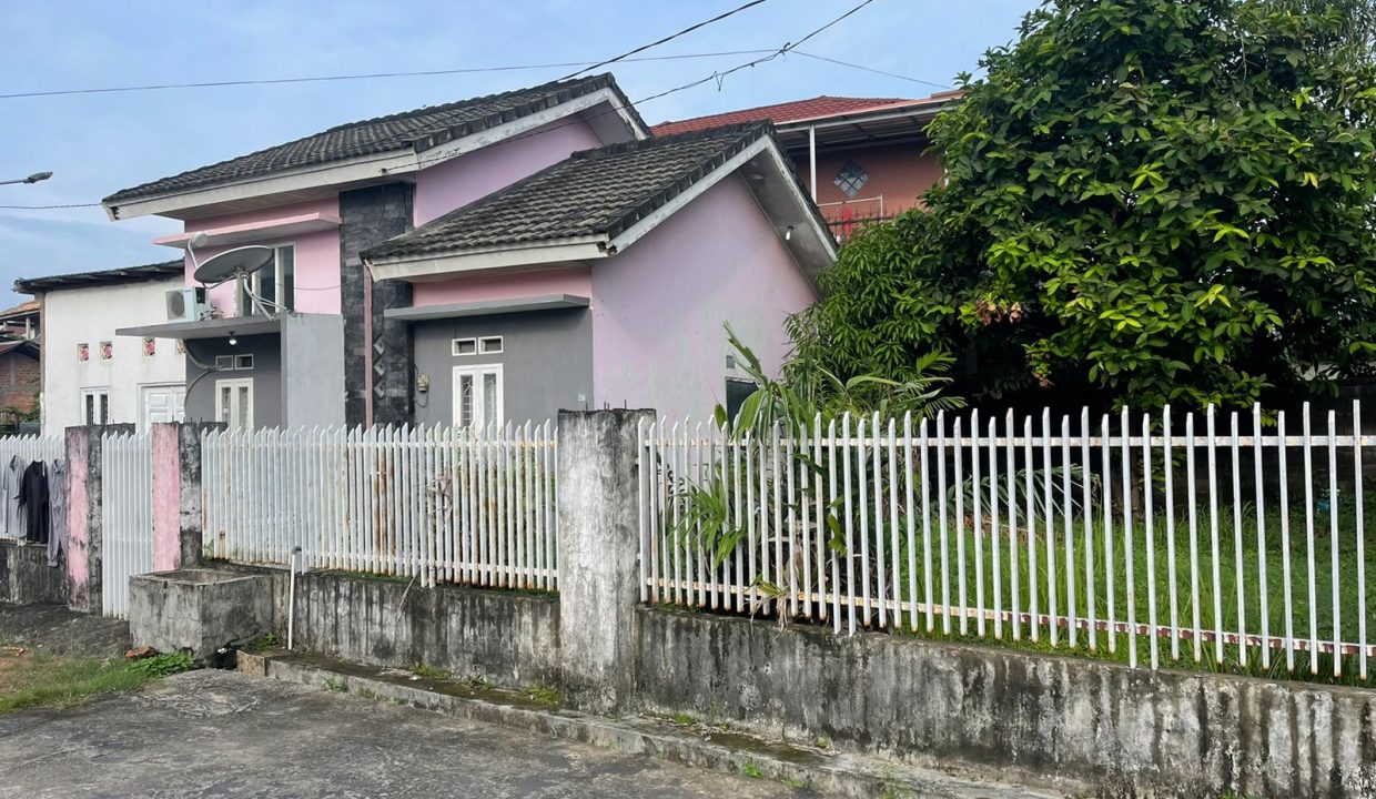 Dijual rumah kemang manis (4)