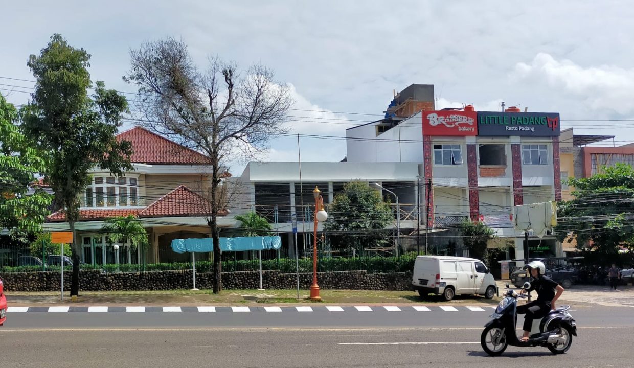 Disewakan Ruko Cantik di jln. Raya Demang (5)