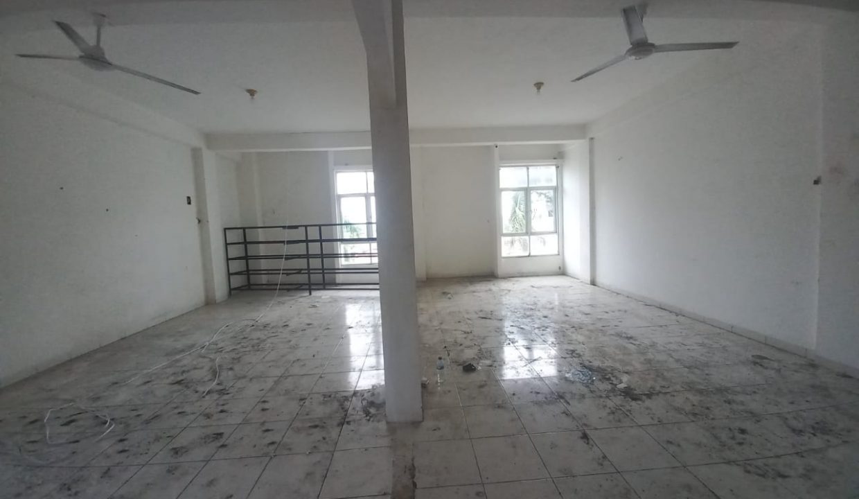 Ruko Gandeng (Plong) Siap Pakai di Jalan Angkatan 66 (3)