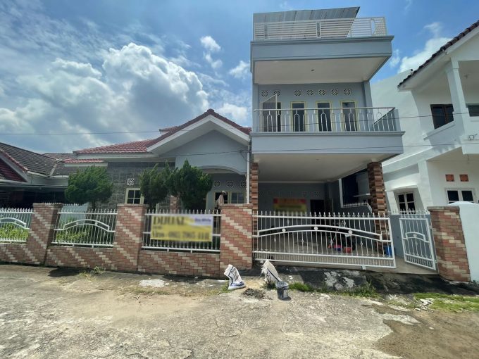 Dijual Rumah 2 Lantai Komplek Tirta Lestari Indah Jalan MP Mangkunegara