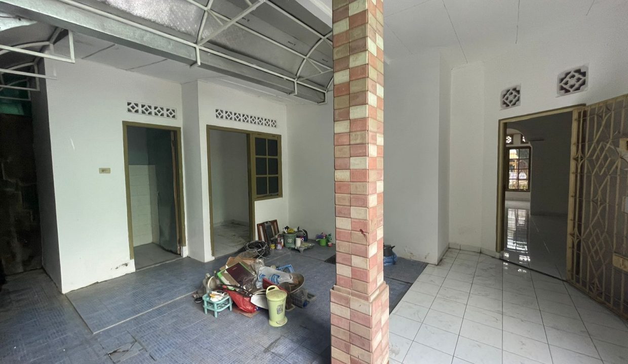 komplek Tirta lestari indah Jl.MP Mangku Negara (10)