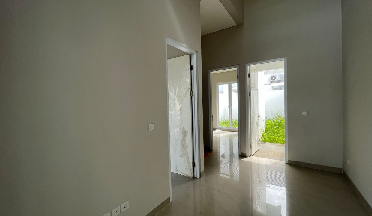 DIJUAL RUMAH CANTIK CLUSTER LUGANO CITRALAND PALEMBANG (7)