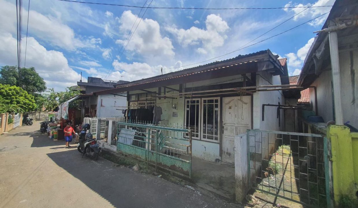 Dijual bedeng 3 pintu di jl simanjuntak (1)