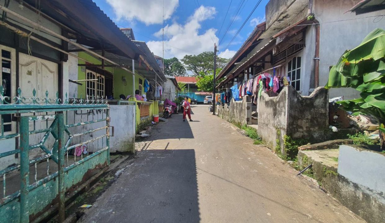 Dijual bedeng 3 pintu di jl simanjuntak (2)