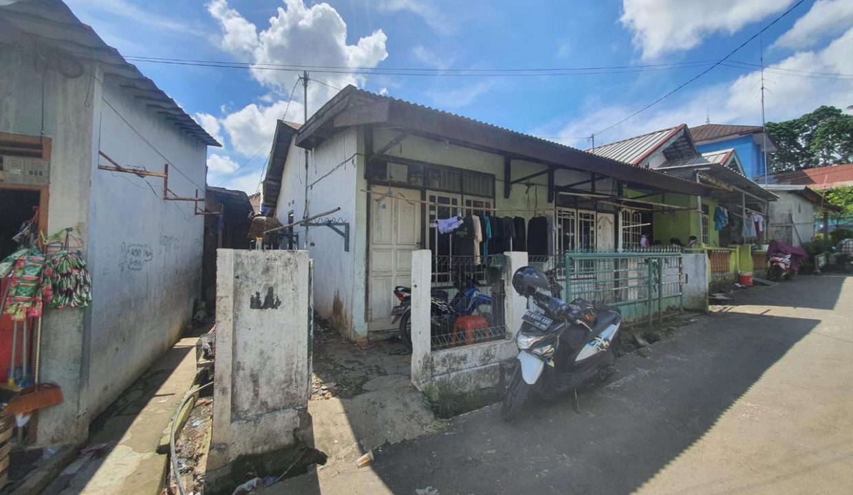 Dijual bedeng 3 pintu di jl simanjuntak (4)