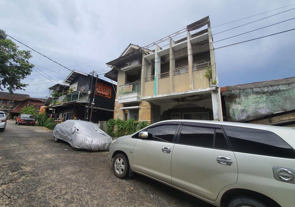 Dijual townhouse jl HBR motik komplek bougenville (3)