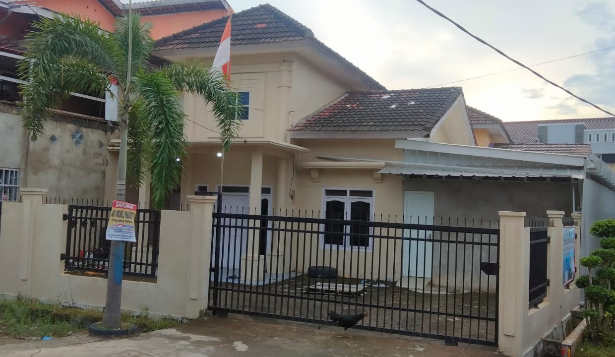 Disewakan Rumah bagus di komplek Perumahan Finasty Raflesia (2)
