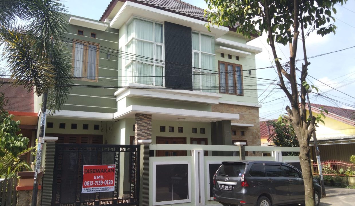 Rumah Bagus Terawat Lokasi kebun bunga Jl. Alkasia Palembang (0,7)