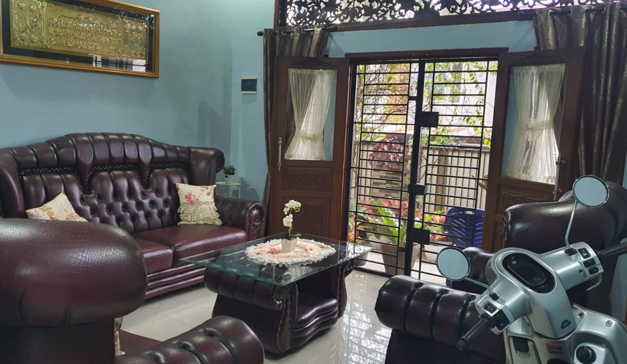Dijual MURAH Rumah 2 lantai Bagus dan Terawat Siap Huni Jalan Sersan Sani (1)