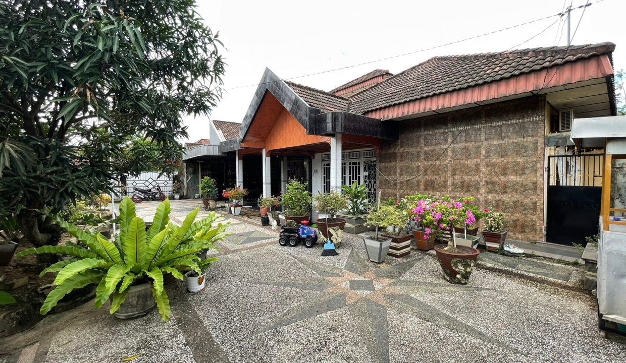 Rumah Jalan Mayor Zen (1,8)