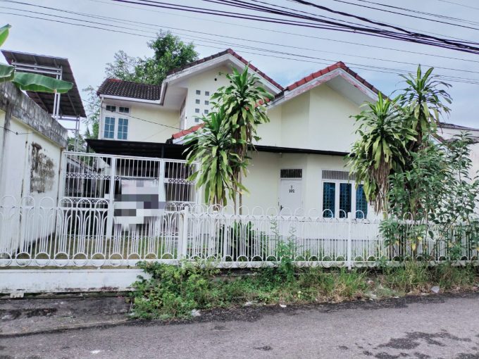 Disewakan Rumah 2 Lantai dekat Griya Agung Demang Lebar Daun Palembang