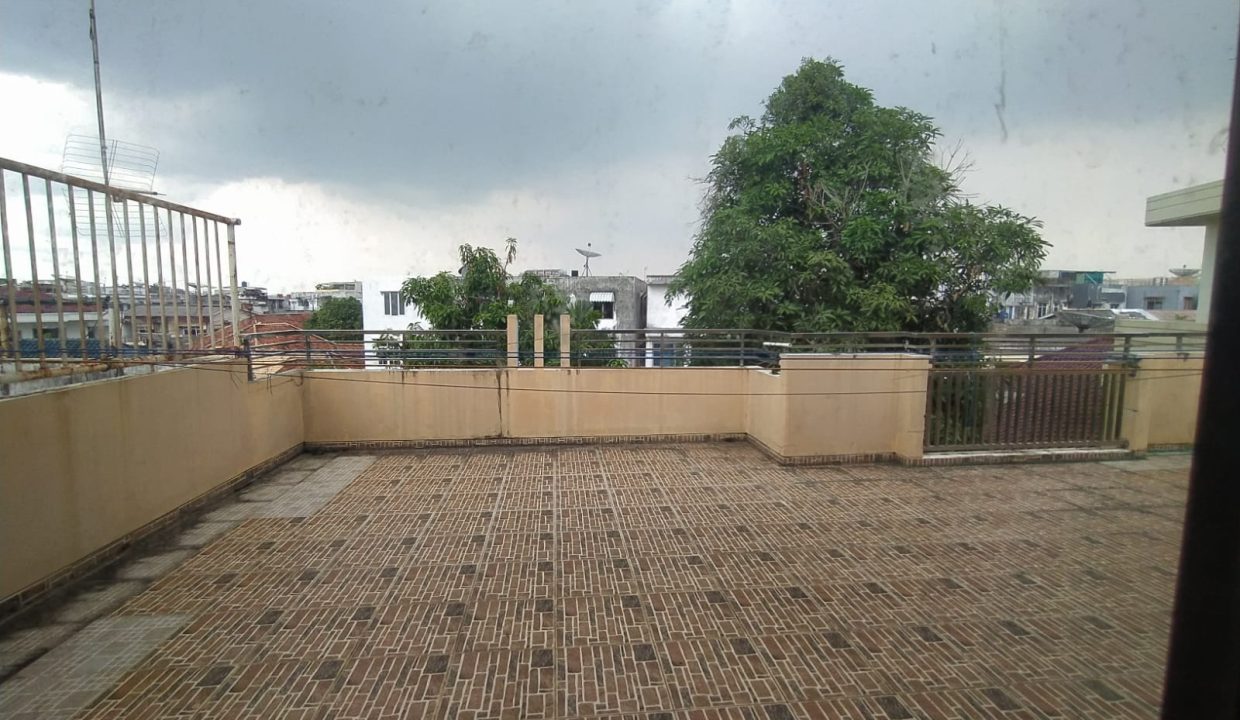 Dijual Rumah Besar Lokasi Dempo Dalam (11)