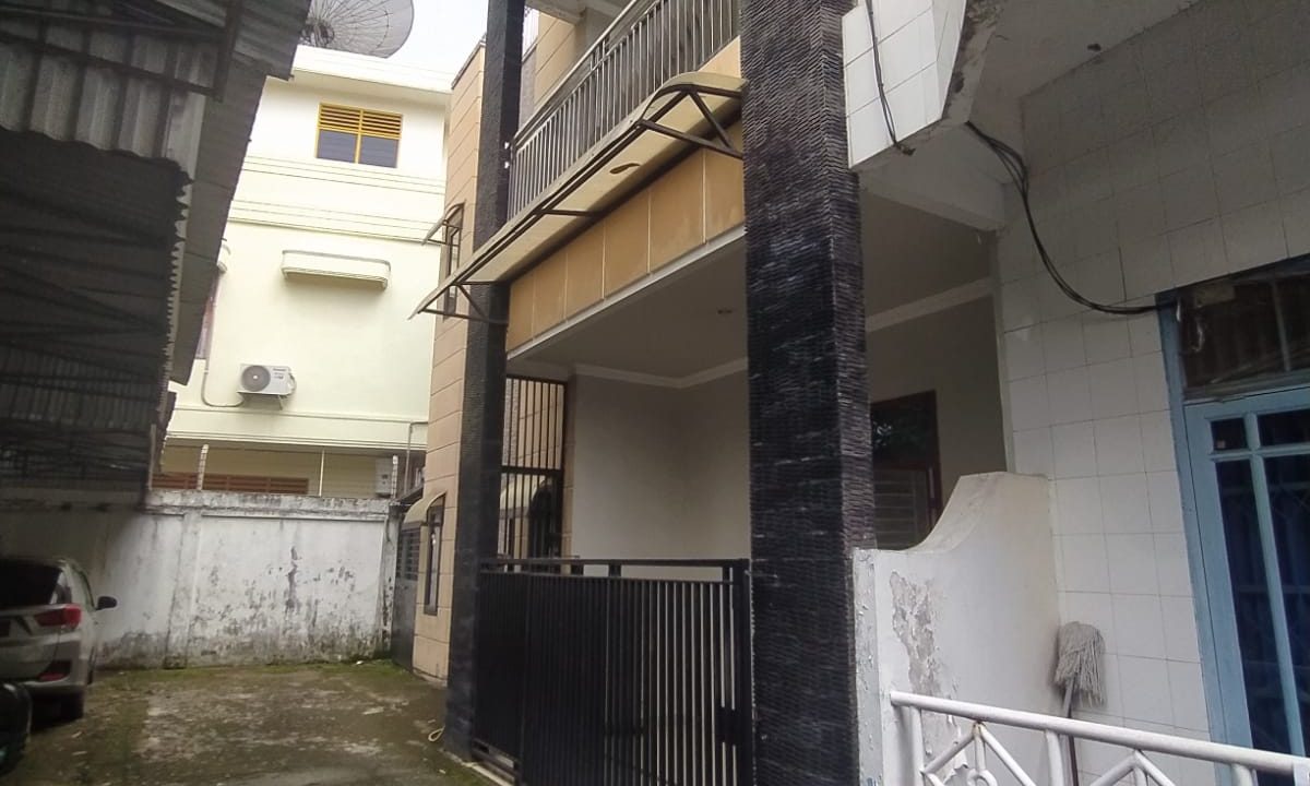 Dijual Rumah Besar Lokasi Dempo Dalam (2)