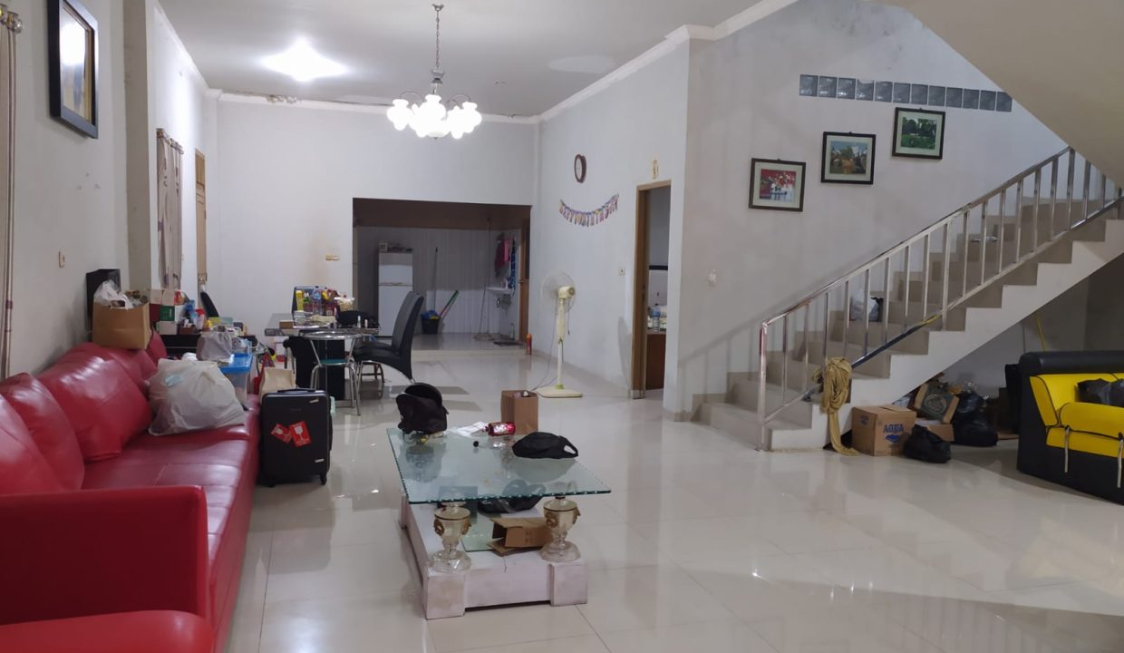 Dijual Rumah Besar Lokasi Dempo Dalam (3)