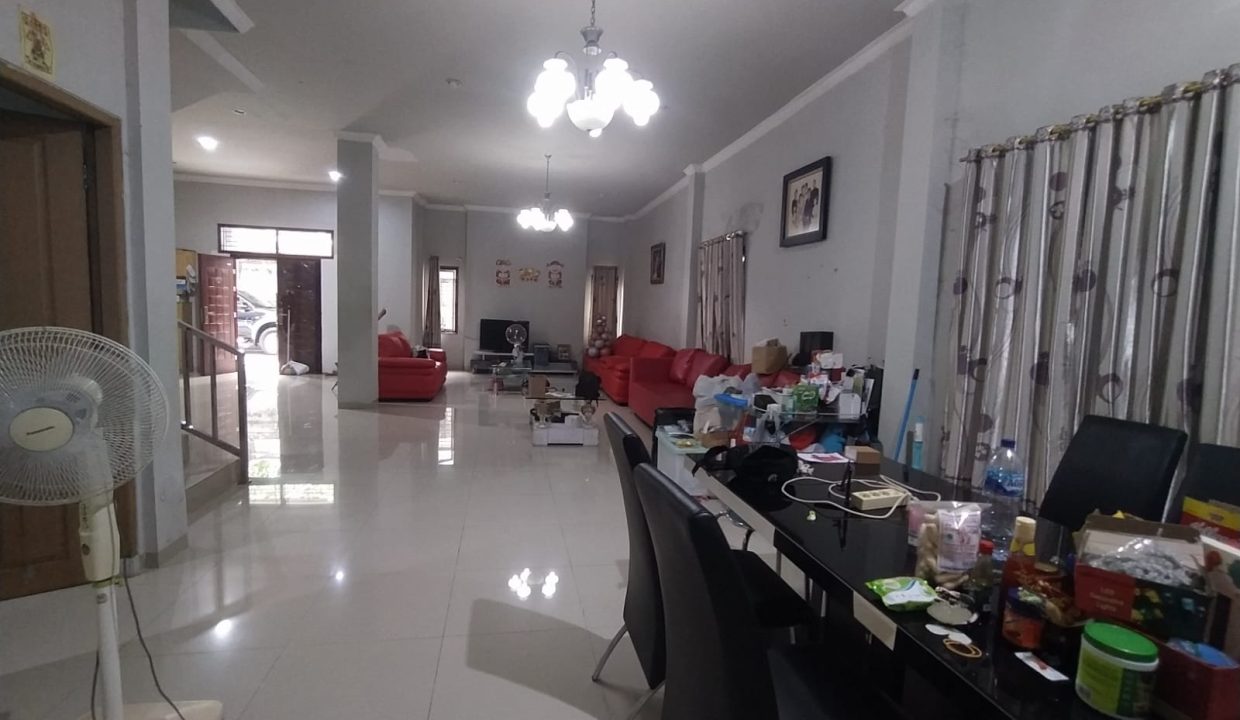Dijual Rumah Besar Lokasi Dempo Dalam (5)