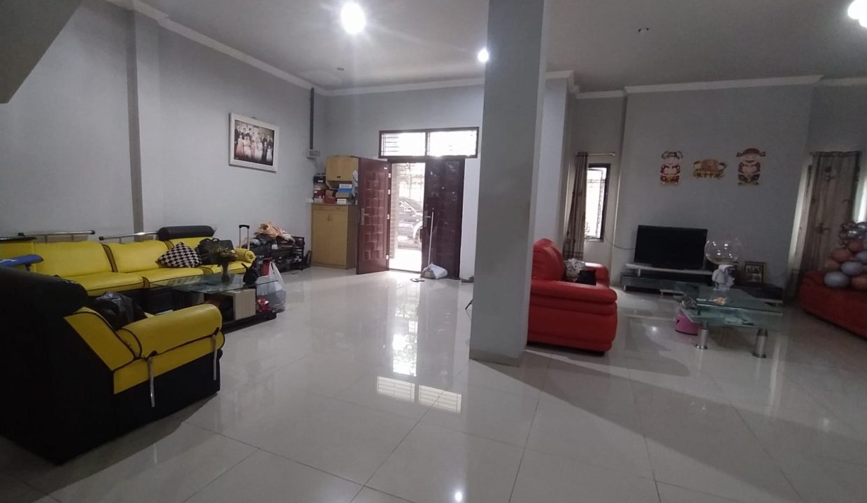 Dijual Rumah Besar Lokasi Dempo Dalam (6)