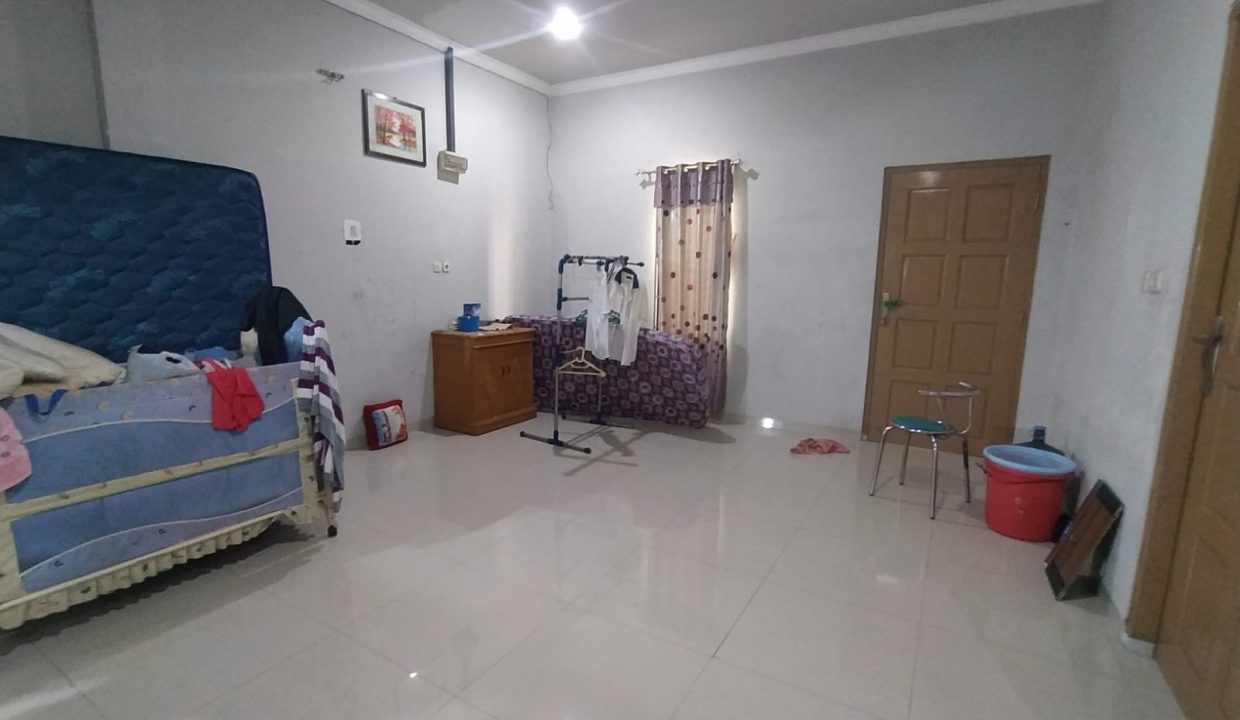 Dijual Rumah Besar Lokasi Dempo Dalam (7)