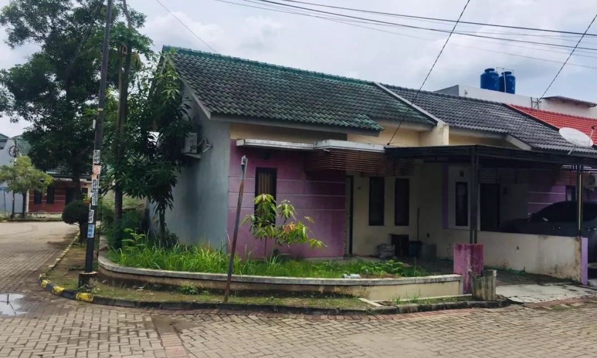 Dijual Rumah Cantik Komplek Dian Regency (2)