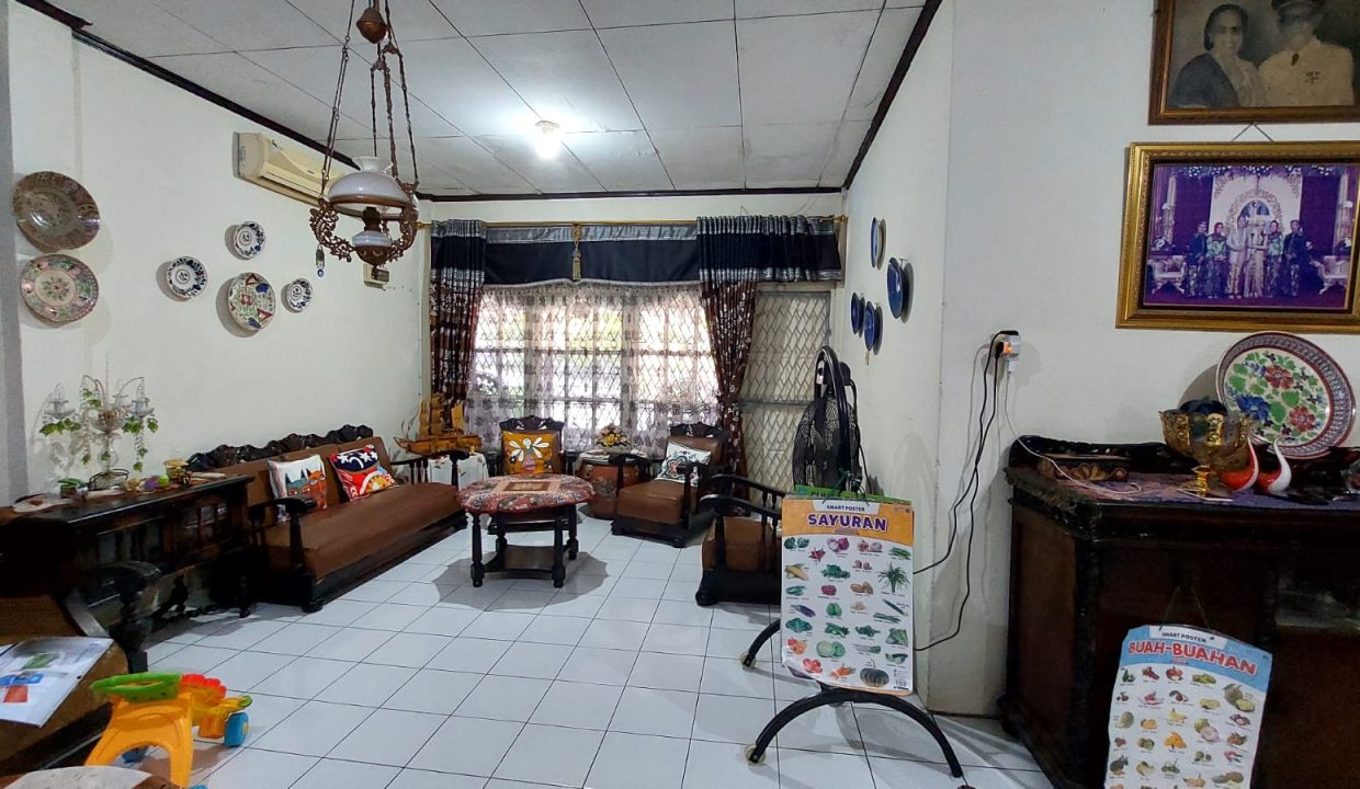 Dijual Rumah Halaman Luas depan RS Bunda Palembang (2)