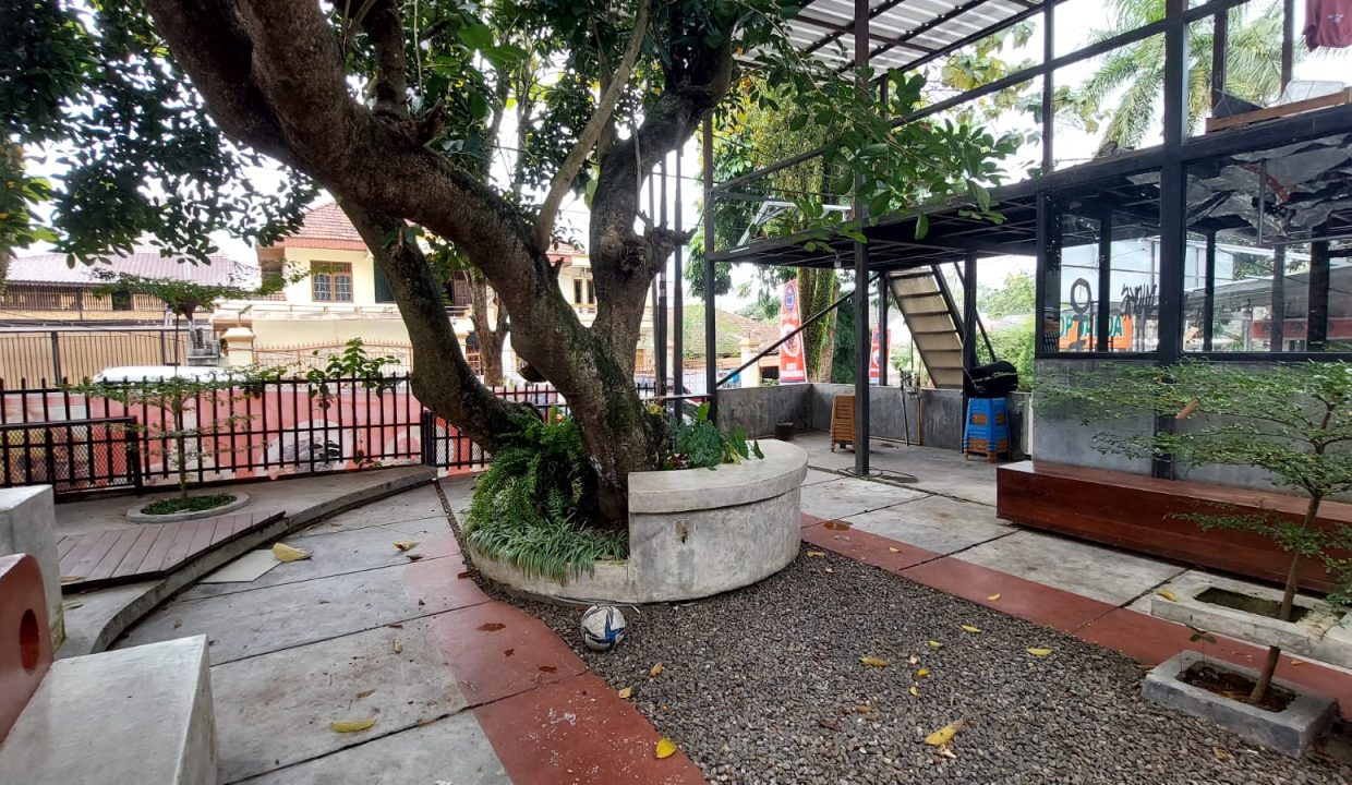 Dijual Rumah Halaman Luas depan RS Bunda Palembang (3)