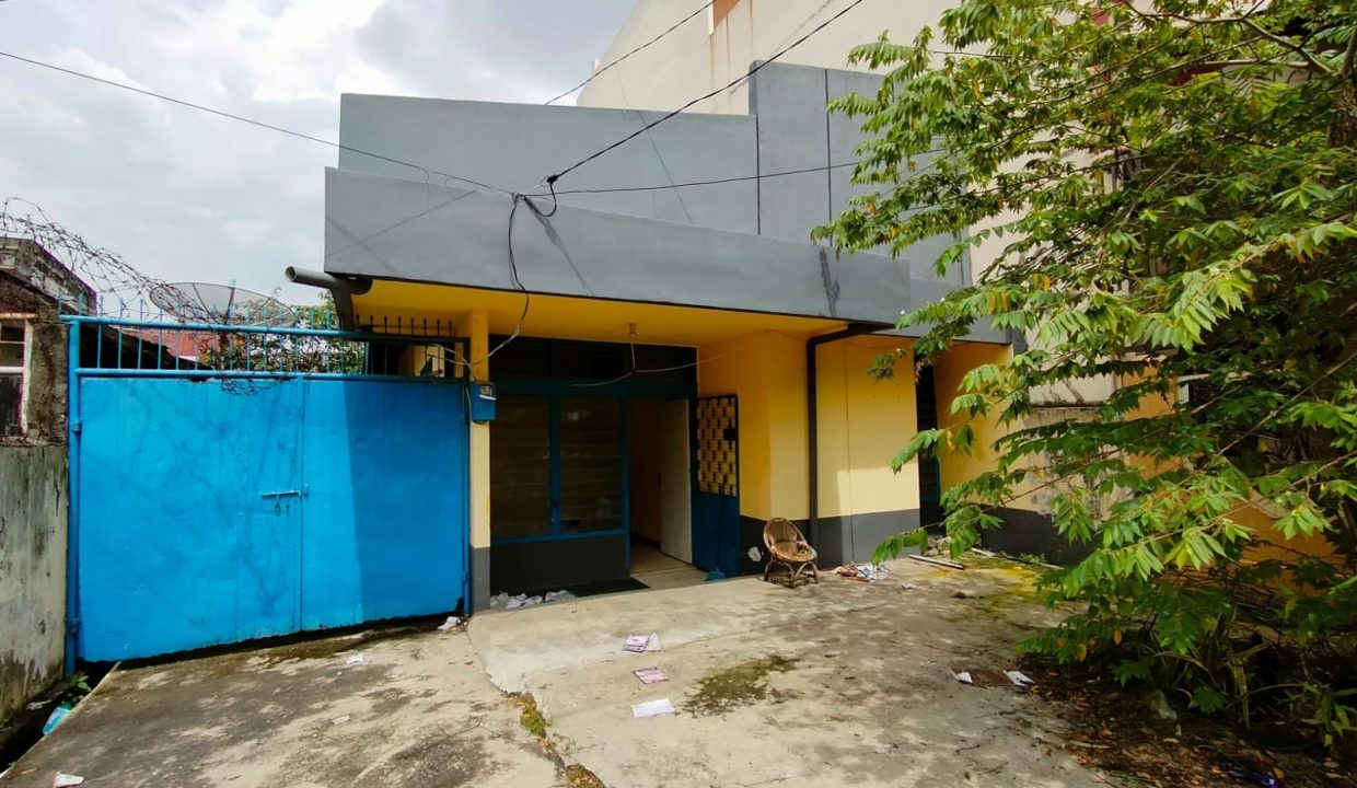 Dijual Tanah bonus Bangunan di Jl. Letnan Jaimas Cinde (2)