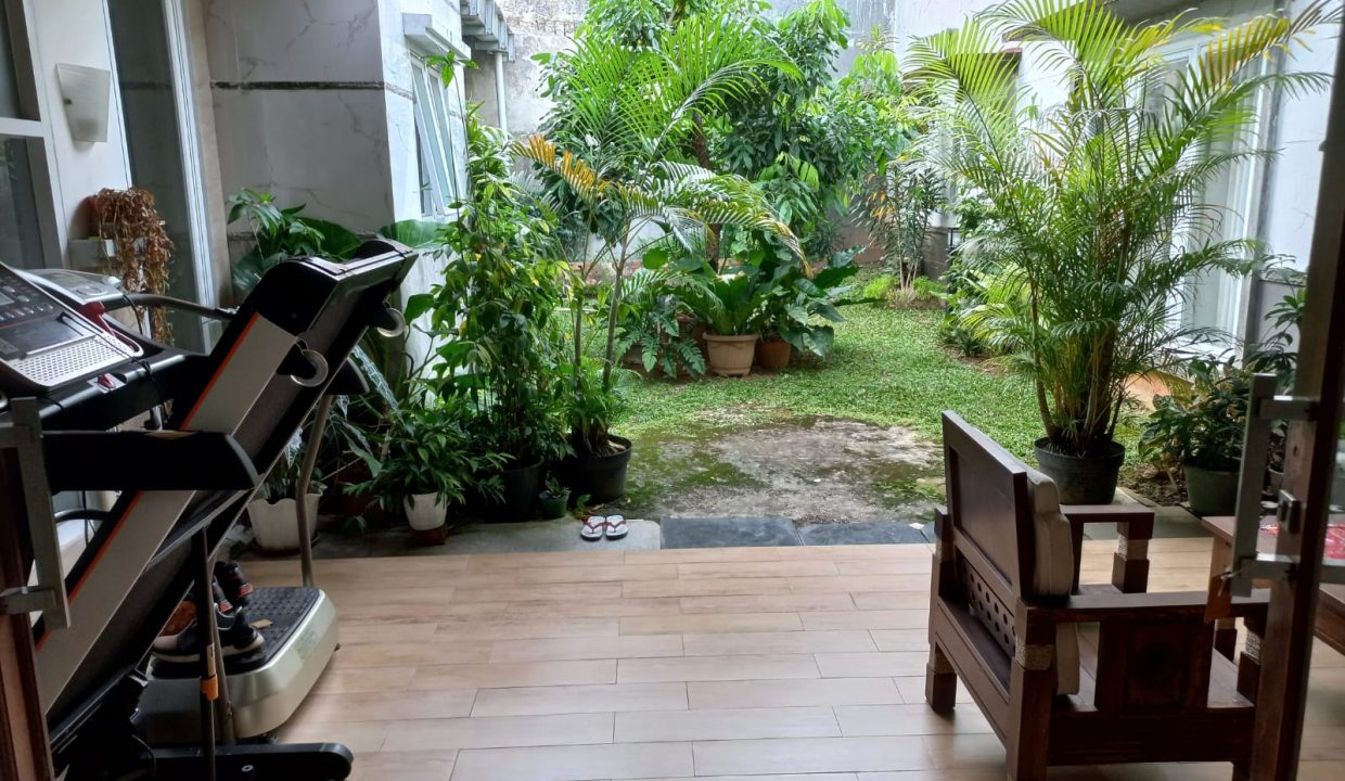 Dijual murah Rumah modern semi furnish di Villa Bank Raya Demang Lebar (3)
