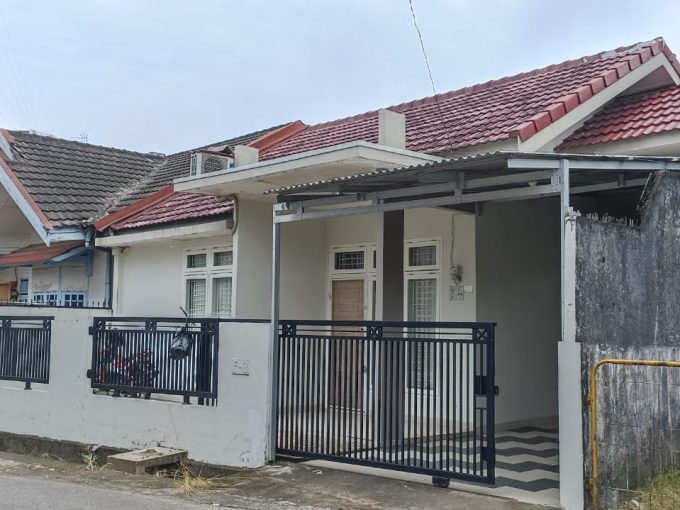 Rumah Dijual Semi Furnish dalam Komplek Villa Kenten Palembang