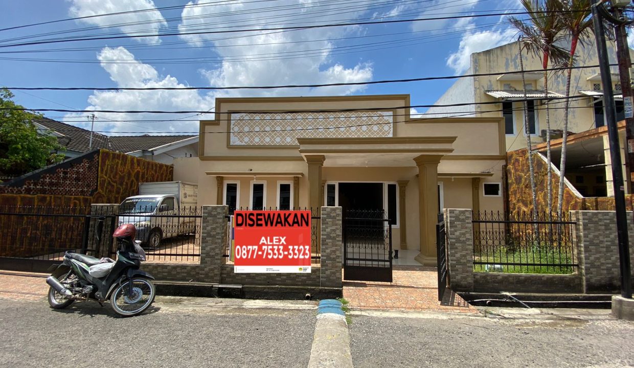 Disewakan Rumah Bagus Terawat di Komplek PHDM Kalidoni Palembang (4)
