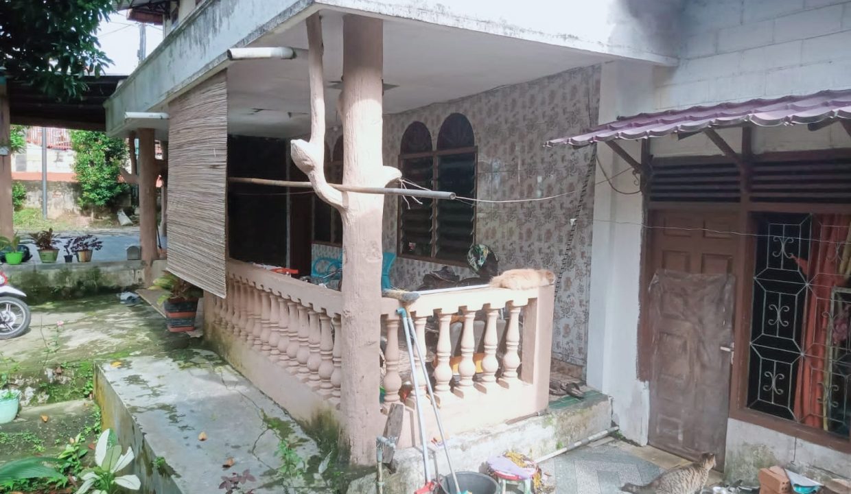 Rumah 2 Lantai Jalan Suka Bakti (4)