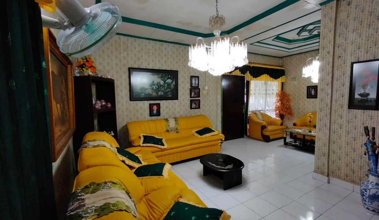 Rumah bagus terawat di Kenten Permai (7)