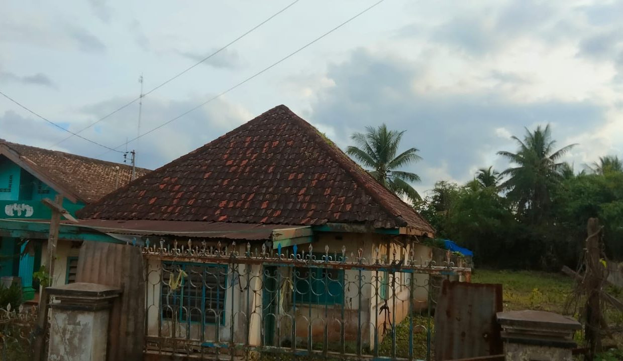 Tanah Lahan Beserta 2 unit Bangunan Rumah (1)