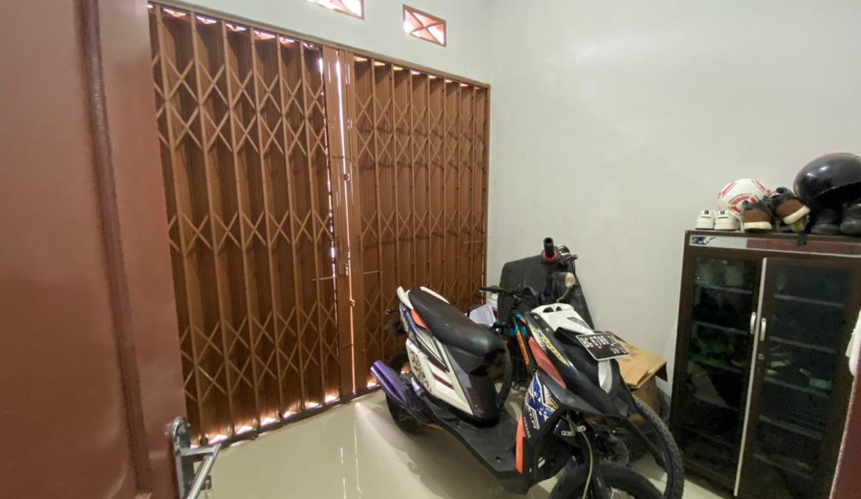 Dijual 1 Unit Town House Sangat Bagus dan Terawat Lokasi Strategis Jl Macan Kumbang (10)
