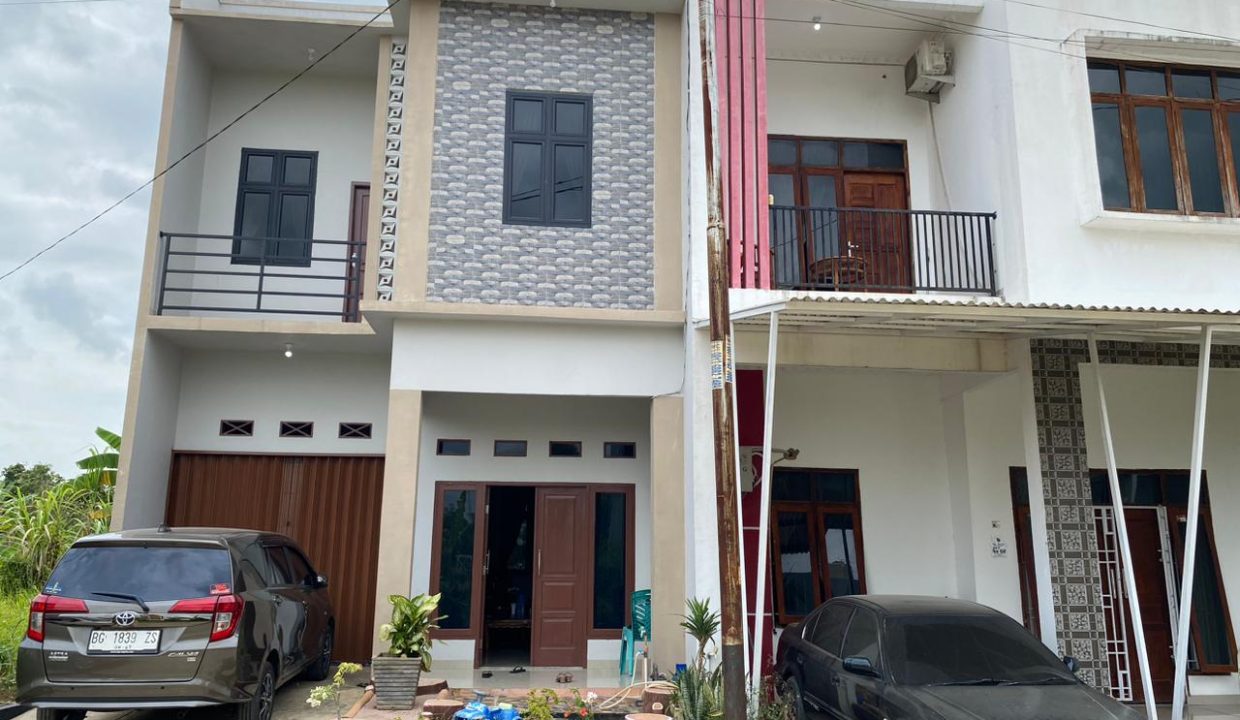Dijual 1 Unit Town House Sangat Bagus dan Terawat Lokasi Strategis Jl Macan Kumbang (1,6)