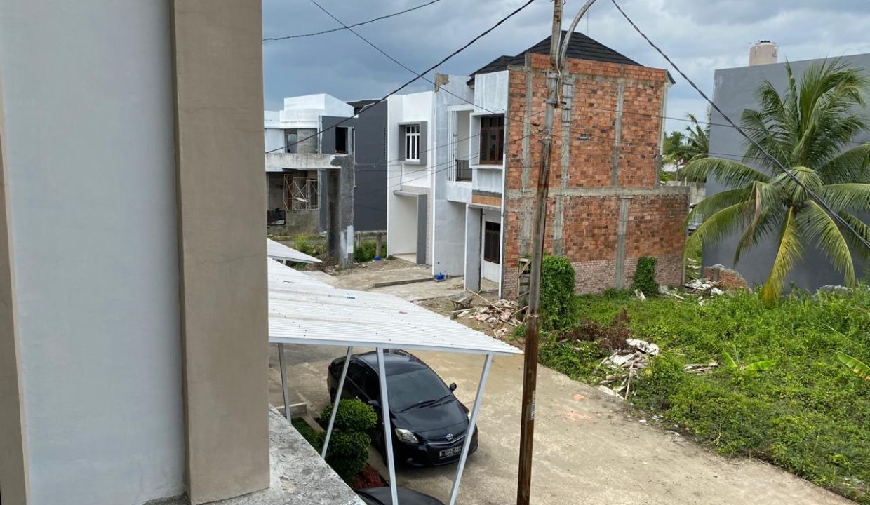 Dijual 1 Unit Town House Sangat Bagus dan Terawat Lokasi Strategis Jl Macan Kumbang (7)