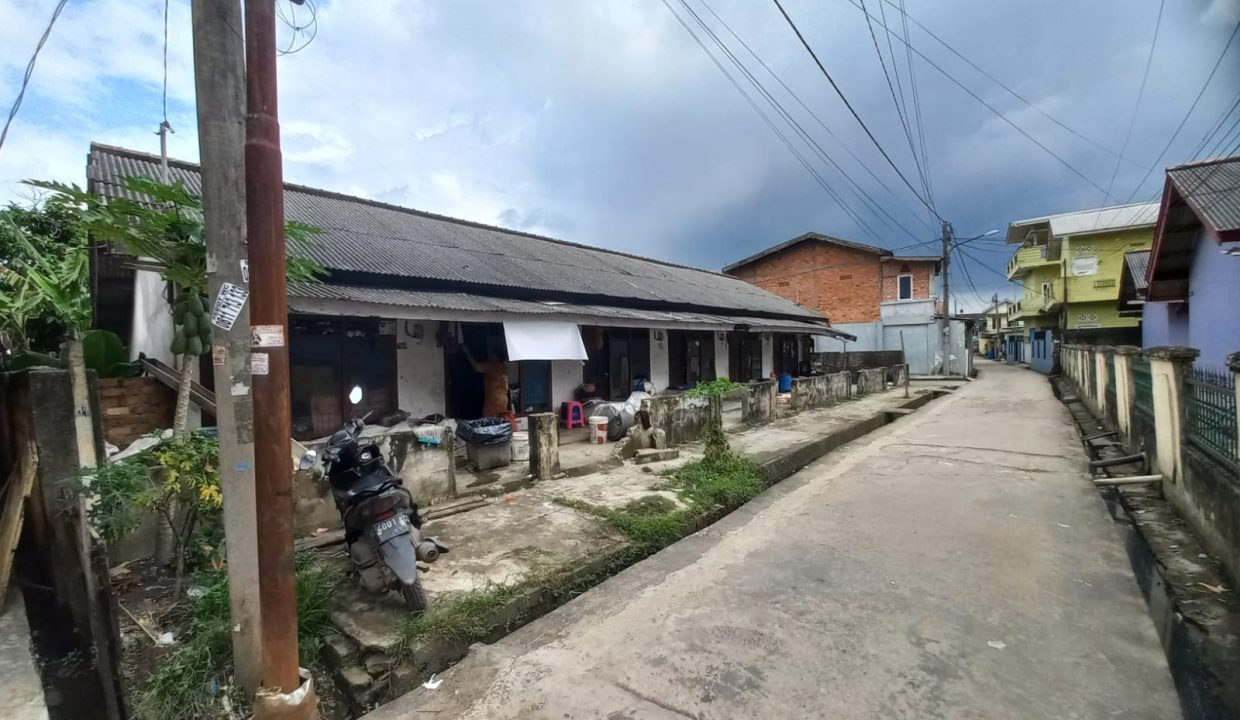 Dijual Bangunan kontrakan posisi hook dan lahan (1)